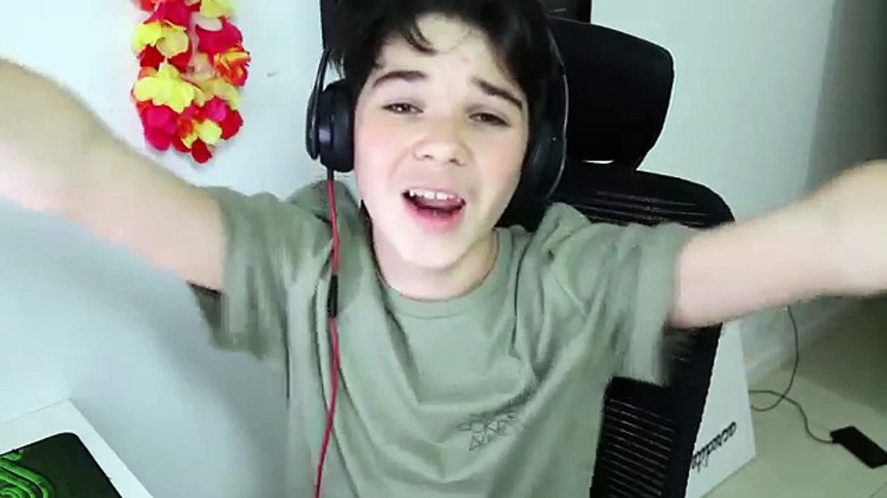 BALA DE COCÔ! Gartic (Ft. Roberta Pupi & Marina Inspira) - Canal Do TuTu