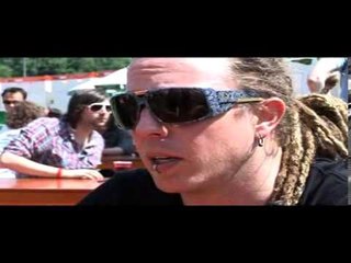 Shinedown-zanger Brent Smith gered door baby