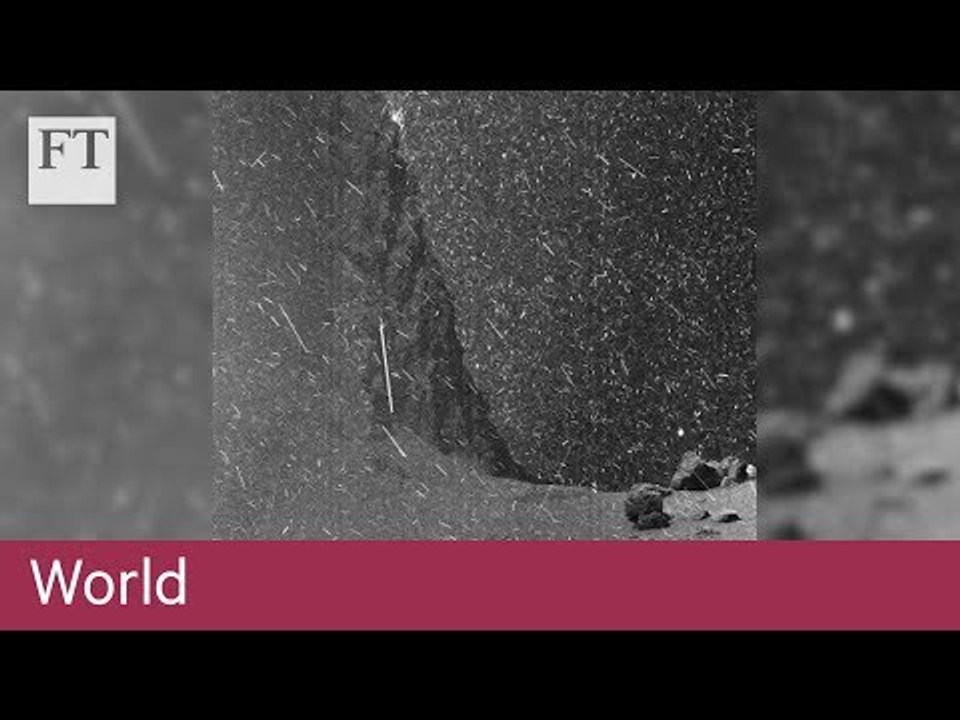 A rare view of the surface of a comet