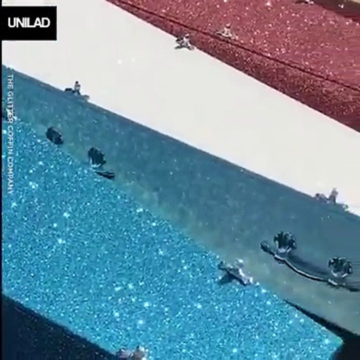 Glitter coffins ACTUALLY exist… This is how I’m going out 