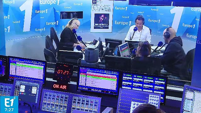 Philippe de Villiers : Vierge Marie, protège l'école de Marion, comme si c'était la mangeoire à bétail où est né ton fils, Jésus de Nazareth !