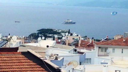 Rus Çelik kralının yüzen sarayı Kuşadası’nda