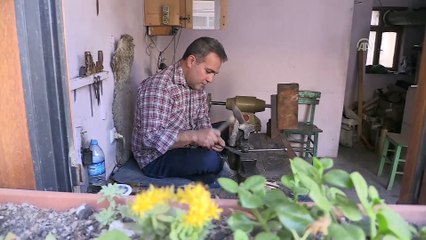 'Kazak torunu' bıçakçı aylar sonrasına sipariş alıyor - ÇANAKKALE