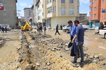 Kaçağı Bitirecek Yöntem! Yüksekova'da Elektrik Telleri Yer Altına Alınıyor