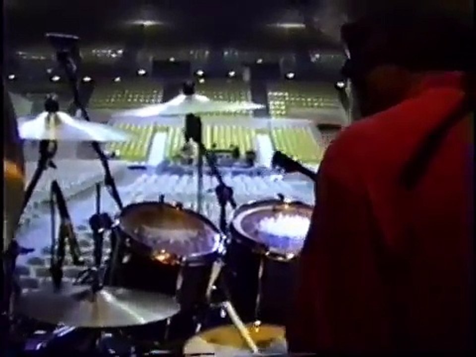 Robert Plant _ Alannah Myles Soundcheck 1990