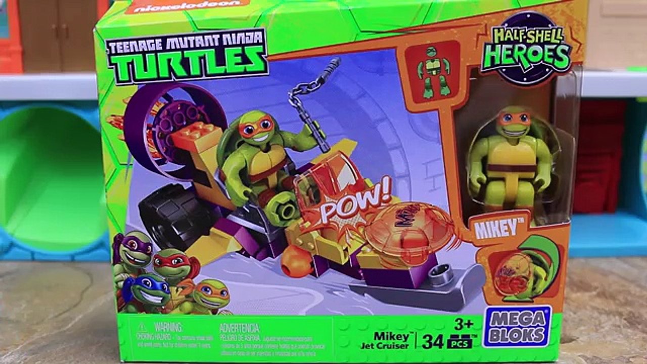 Ninja Turtles Mega Bloks Mikey and Jet Cruiser Saves His Dinosaur