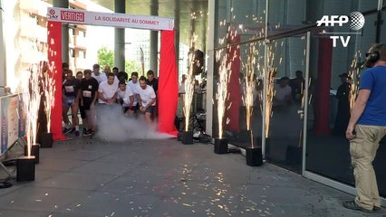 A Paris, ils font la course dans un immeuble de 48 étages !