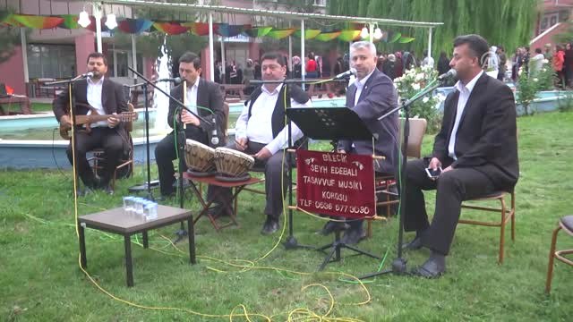 AK Parti Milletvekili Adayı Yağcı, Öğrencilerle İftarda Bir Araya Geldi