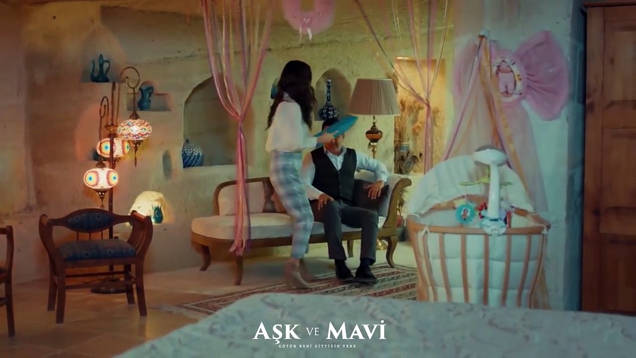 Aşk ve Mavi 67.Bölüm - Emrah   Kırmızı gül demet demet