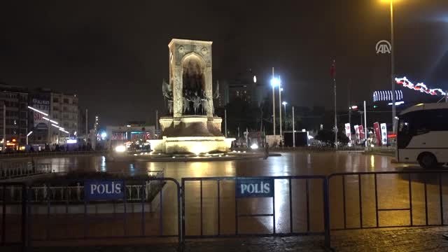 Galatasaraylı Taraftarlardan Şampiyonluk Kutlaması