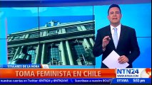 Toma feminista en Casa Central de la Universidad Católica, en Santiago de Chile