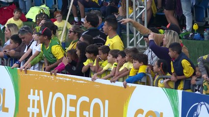 Brasil despide a sus jugadores en entrenamiento abierto