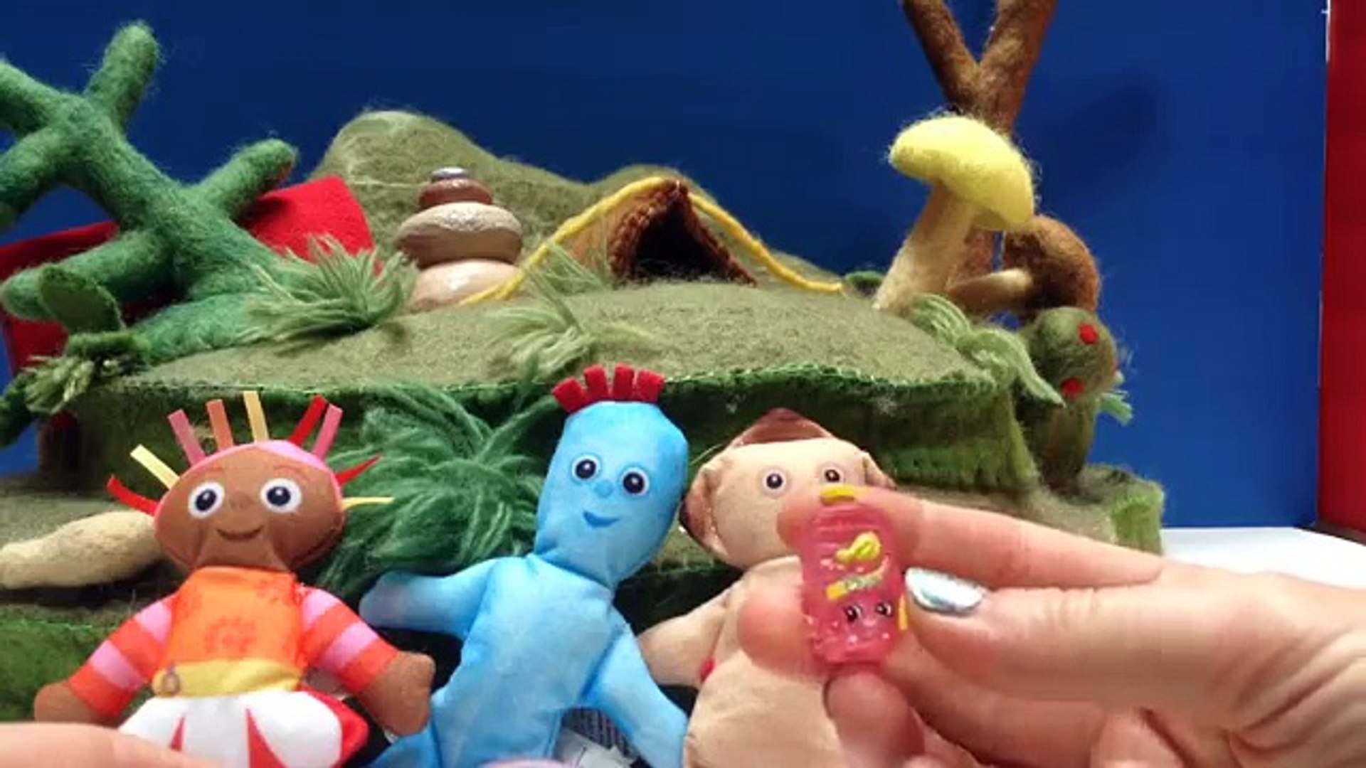 Makka Pakka Upsy Daisy and Iggle Piggle Soft Talking Toys In The Night  Garden - video Dailymotion