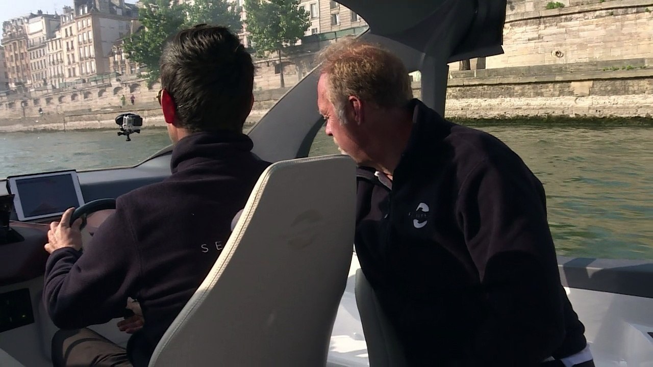 Schwebende Wassertaxis als Verkehrsmittel der Zukunft?