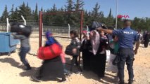 Kilis Bayram İçin 10 Bin Suriyeli Ülkesine Döndü