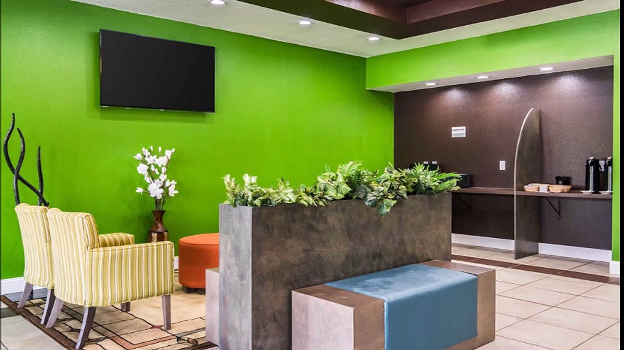 Clarion Inn & Suites Russellville