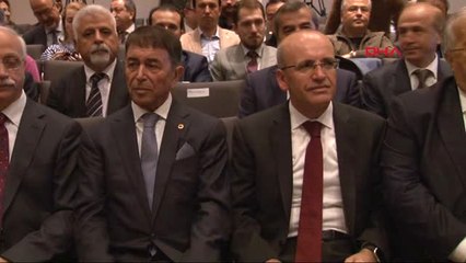 Mehmet Şimşek: Dünyada Ciddi Bir Demokratik Resesyonla Karşı Karşıyayız