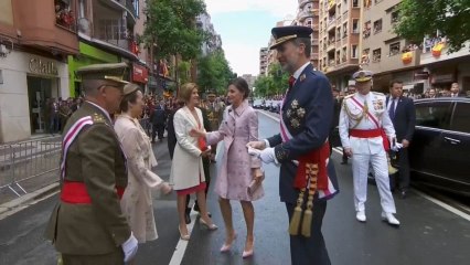 Letizia y Cospedal, su duelo por ser la más 'lady' en el desfile de las Fuerzas Armadas