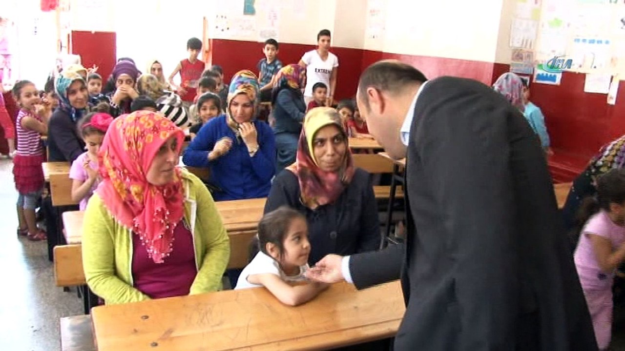 “Barışın polisi” Surlu çocukların yüreğine dokundu