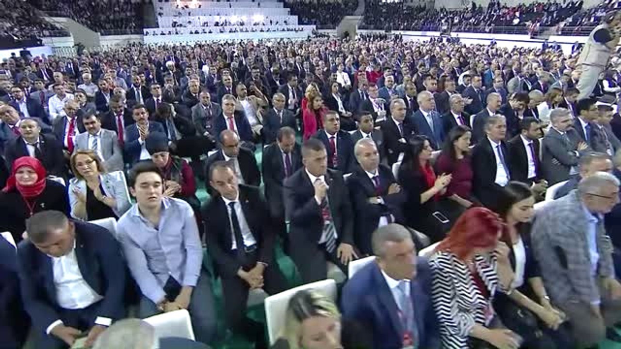 Bahçeli: "Gazete, Televizyon ve Sosyal Medyadan Dedikodu Üreten Kim Varsa Alçaktır"