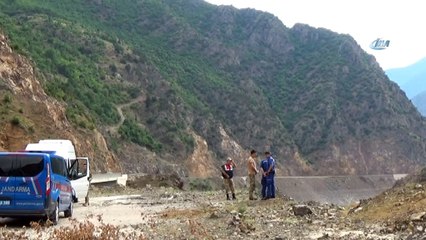 Artvin'de Çoruh Nehri'ne uçan araçtaki 3. şahsın cesedi bulundu