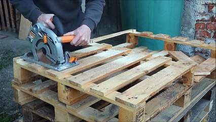 Make a Modern Pallet Stool / Coffee table