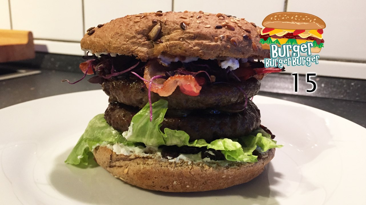 Double-Burger mit Ricotta, Rosinen und Bacon - BurgerBurgerBurger 15