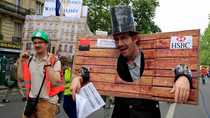 "Marée populaire" dans les rues de France