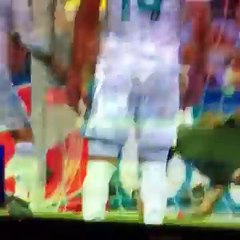 Zidane's reaction to Gareth Bale's incredible bicycle- kick goal