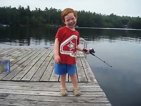 Boy Catch Fish - 6 Year catches huge fish ! #FishingNet