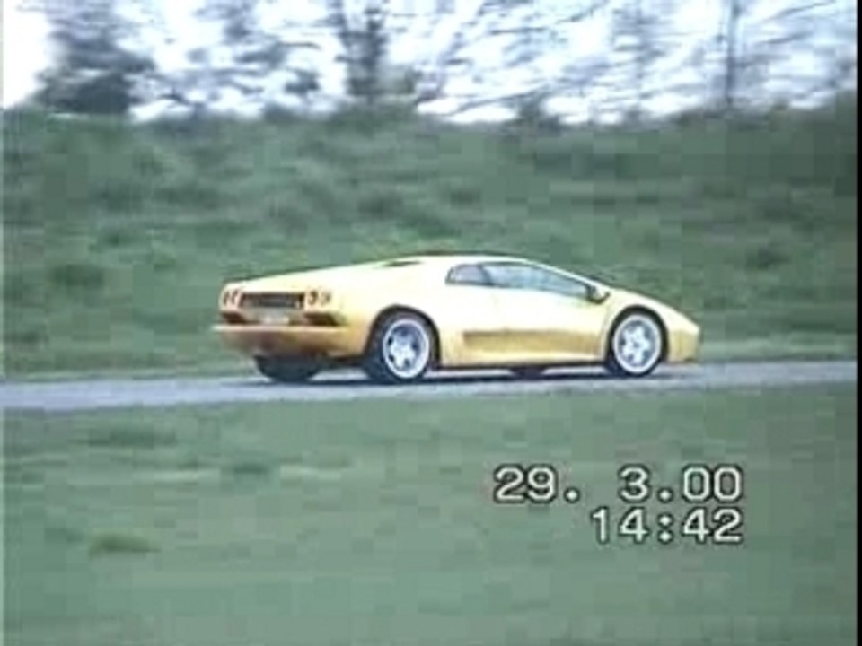 Cars - Lamborghini Diablo VT 6 liter corner slide 1 (1)