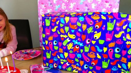 Anniversaire et 2 Gros JOUET pour MELISSA  6 MOIS