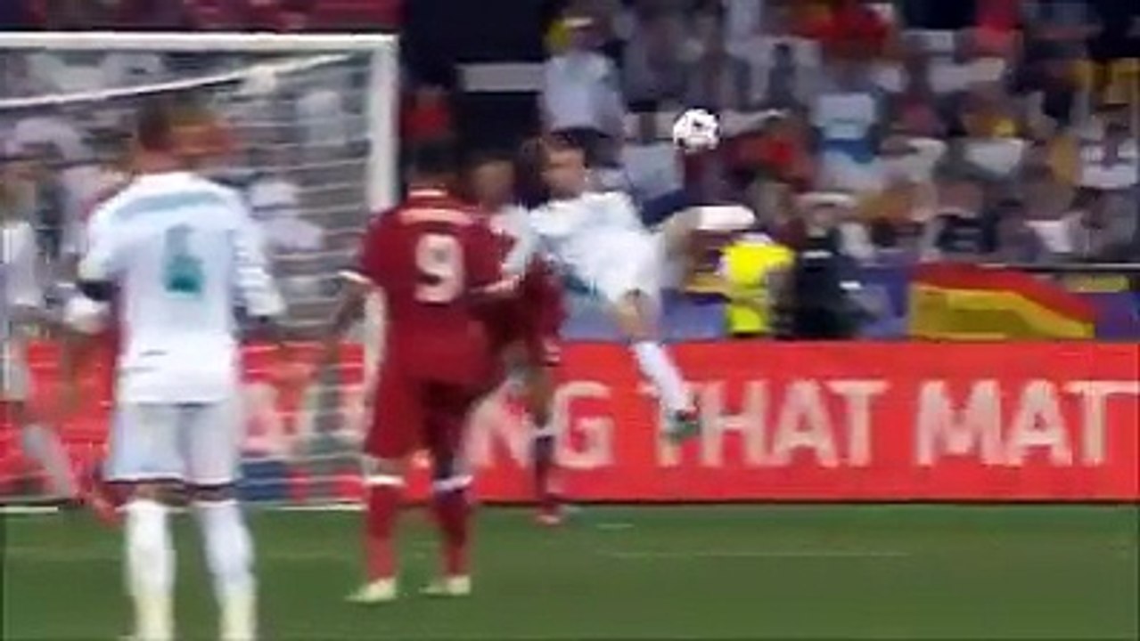 Super Gareth Bale Goal vs Liverpool 2018 (3-1)