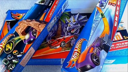 Hot Wheels Dino Spinout Dinosaur Track Set Review