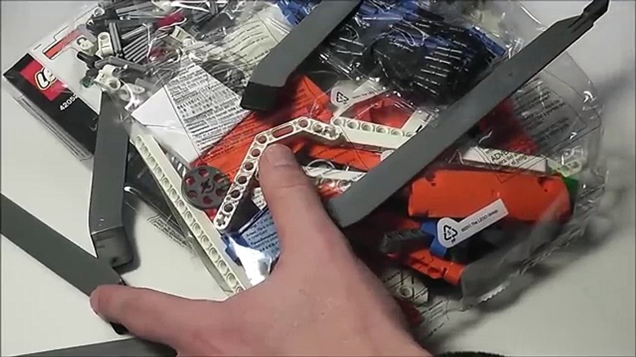 LEGO Technic Set 42052 Heavy Lift Helicopter - Unboxing & Review (german deutsch)