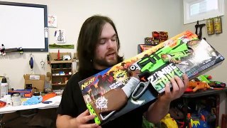 Review: Nerf Zombie Strike Slingfire Unboxing (Its disappointing!)