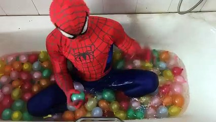 Learn Colors for Children, Water Balloons Spiderman Finger Family Song Nursery Rhymes Song 2