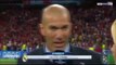 Zidane fou de joie _ BENZEMA EST LE MEILLEUR JOUEUR FRANÇAIS IL A 4 LDC_ DESCHA