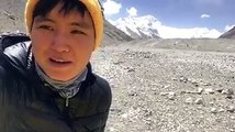 12 climbers from Peking University just made it to the summit of Mt.Qomolangma. Xinhua reporter Wang Qin'ou takes you back to the night of ascent.