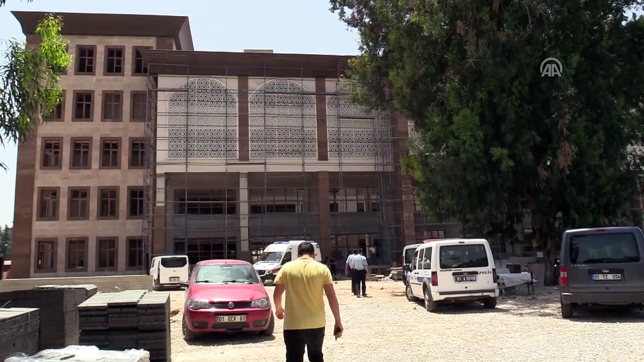 İnşaattan düşen işçi yaşamını yitirdi - ADANA