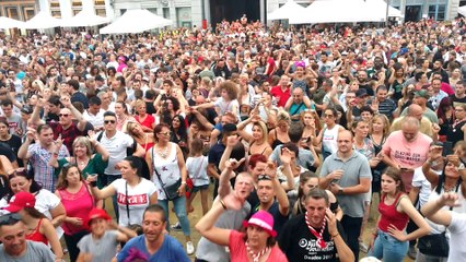 Succès pour les DJ sur la place de Mons .Vidéo  1 Eric Ghislain