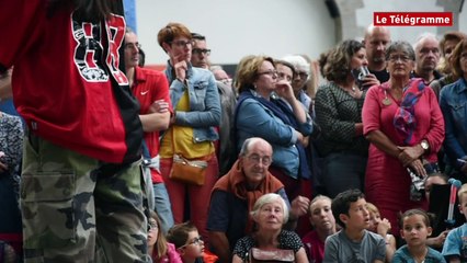 Brest.  "Vive la danse " fait le plein aux Capucins