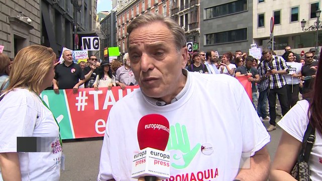 Los animalistas protestan en Madrid para acabar con las corridas de toros, los Sanfermines...