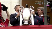 Los jugadores del Madrid celebran la Champions con la afición en la Puerta del Sol