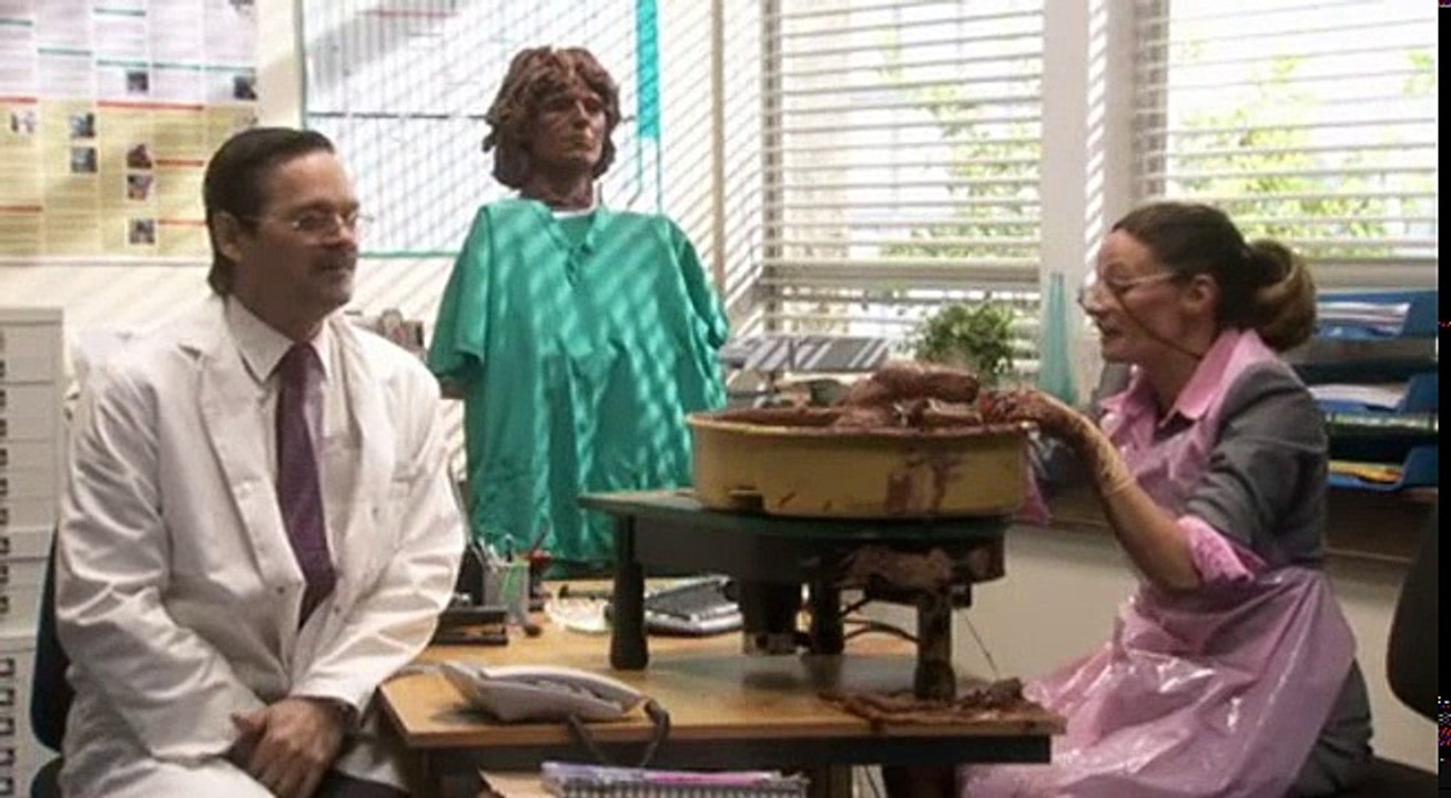 Green Wing S02e05