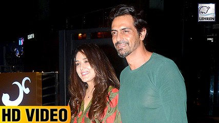 Скачать видео: Arjun Rampal And Preity Zinta Party Together