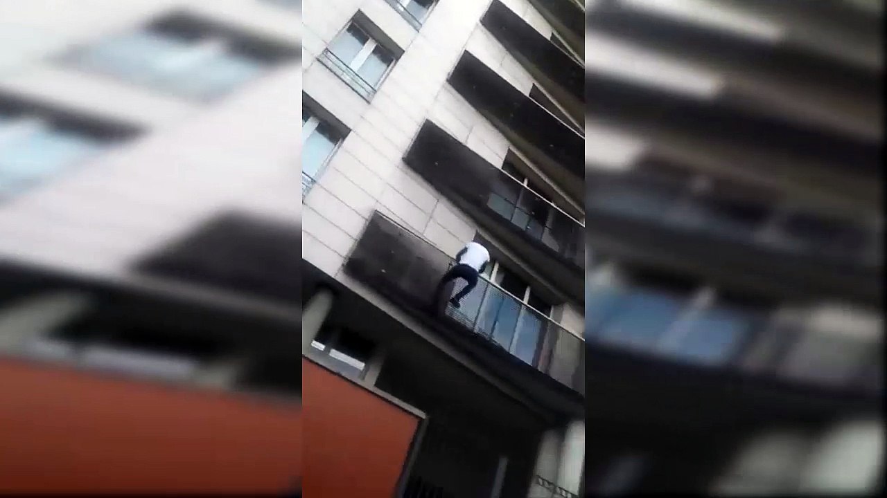 Un homme escalade un immeuble pour sauver un enfant suspendu dans le vide (PARIS)