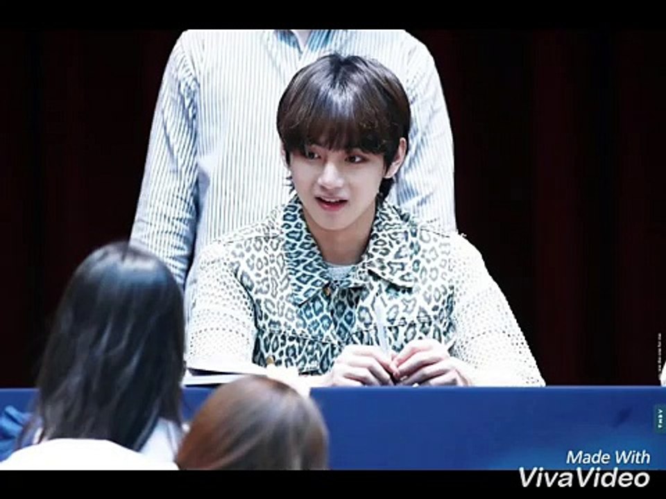180527 Jungkook and Taehyung  they react to a little girl who came to the fansign