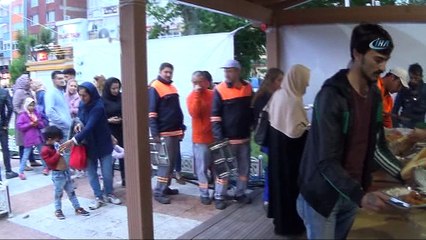 Uşak Beşir Derneği iftarda vatandaşlarla buluştu