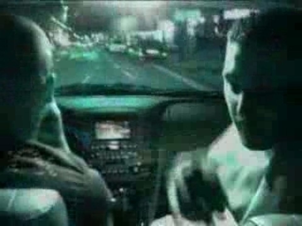 Bass Sultan Hengst-Ketten raus Kragen hoch